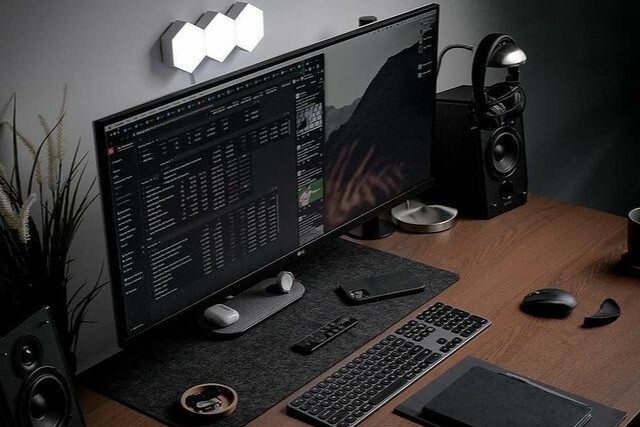 refurbished monitor-agorazo